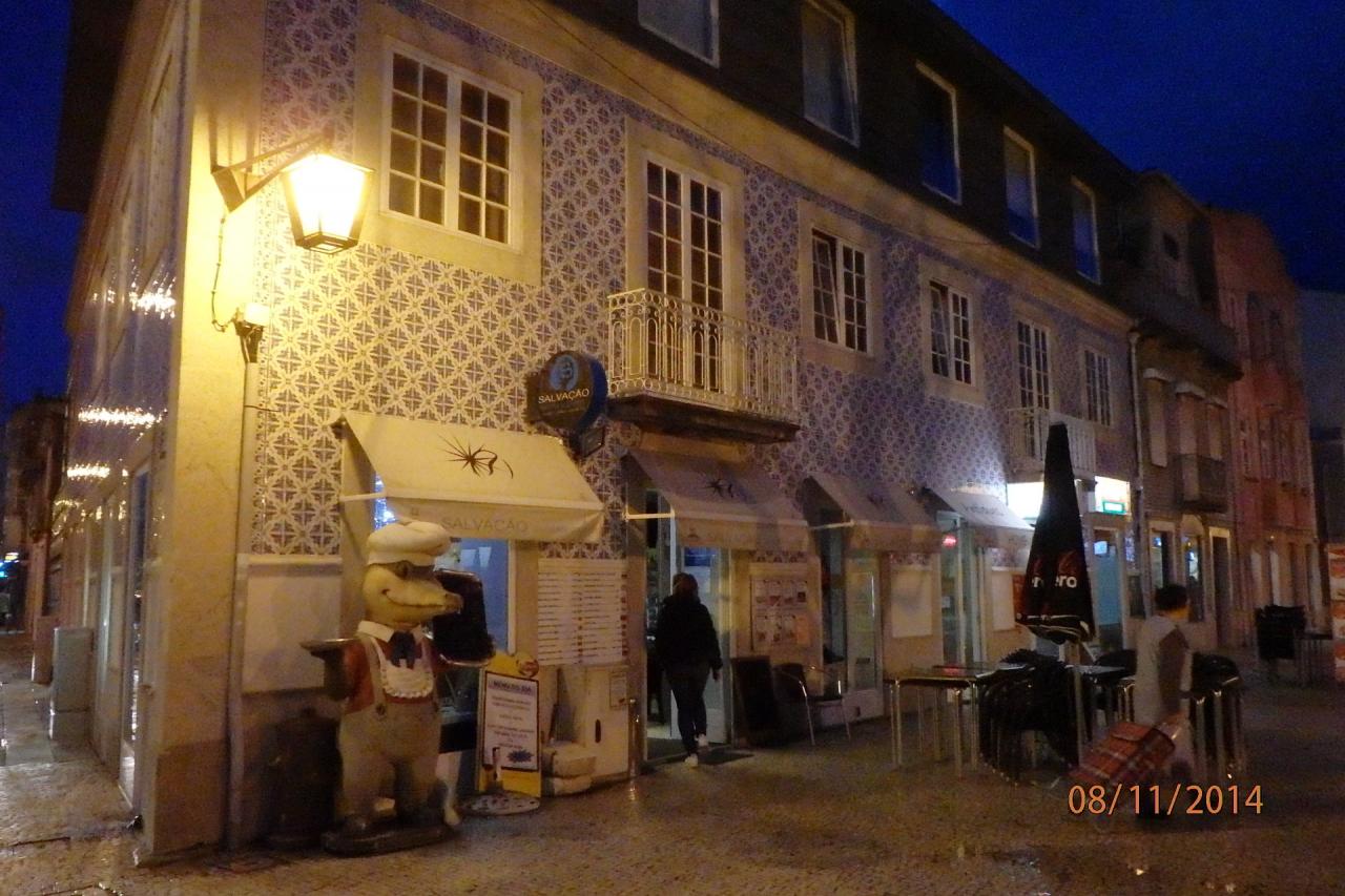 boutique dans une rue de la vielle ville