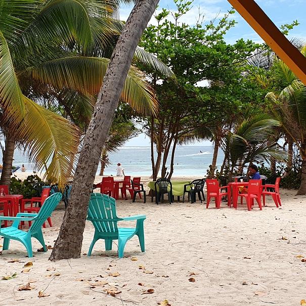 Cap Chevalier : le restaurant sur la plage
